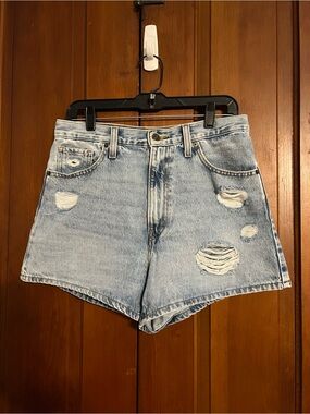 Levi Strauss High Waisted Mom Shorts Size 29 Distressed Jean Shorts